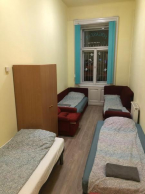 Központi elhelyezkedésű apartman, zárt udvari parkolással